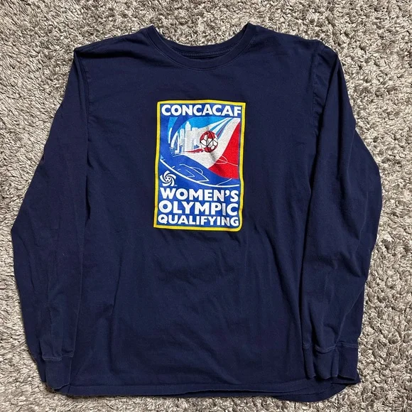Nike Olympic Long Sleeve Shirt - Picture 2 of 4